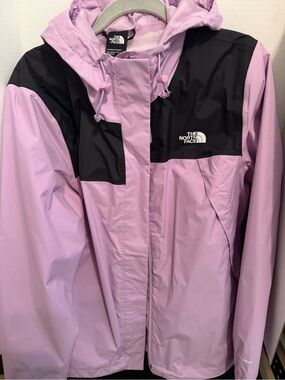 The North Face Women's Lilac and Black Ski Jacket